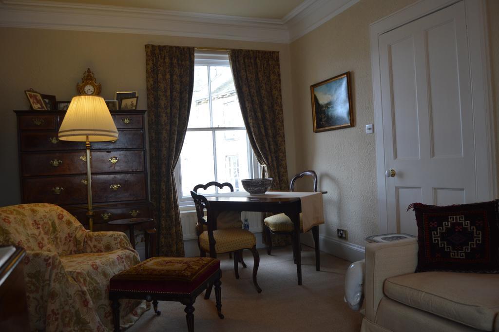 Lady Penelope'S B&B Duns Bagian luar foto