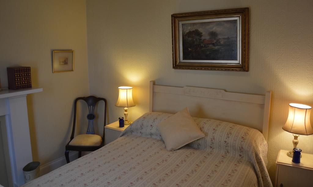 Lady Penelope'S B&B Duns Bagian luar foto